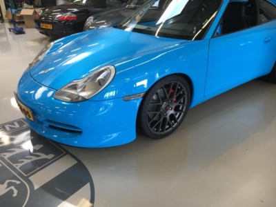 Unica Epoxy gietvloer Porsche 1