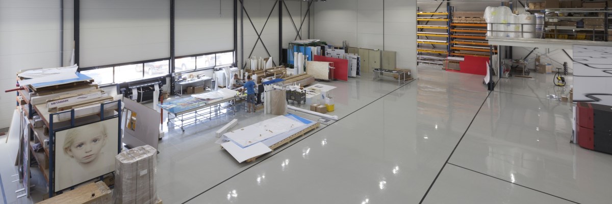 Unica vloercoating 1250m2 banner