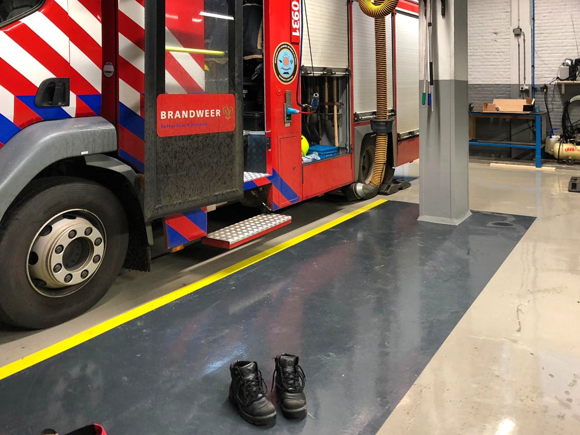 Unica vloercoating vloer loods brandweer
