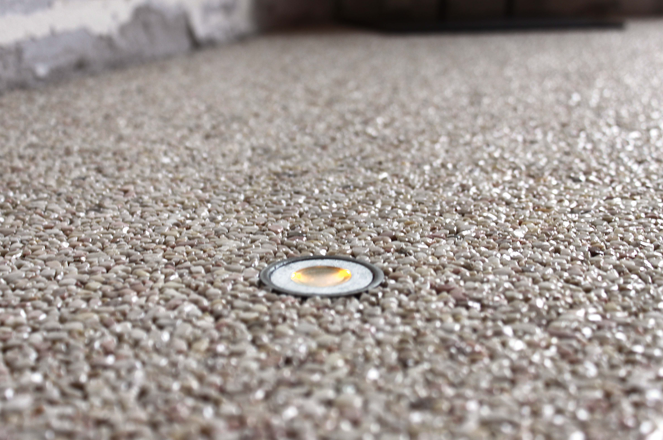 Unica vloerverlichting Eyeleds grindvloer beige